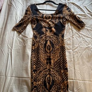 Venus Quarter Sleeve Dress Black and Gold Pattern